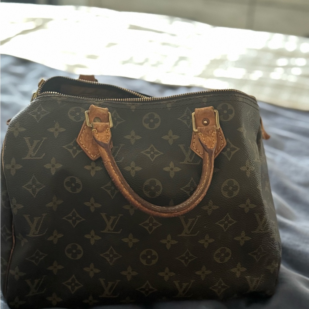 Louis Vuitton speedy 25